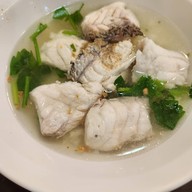 นายหน่องข้าวต้มปลา เมืองระยอง