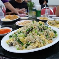 ภัตตาคาร ตั้งใจอยู่ เยาวราช