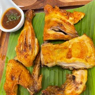 ครัวเมืองเว้ ลาว ญวน โรบินสัน ราชพฤกษ์