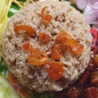 ข้าวคลุกกะปิป้ายแดง