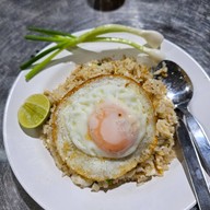 เมนูของร้าน ข้าวผัดปูพี่อ้อ พุทธบูชา