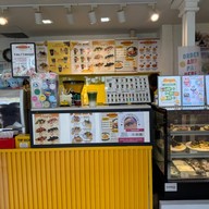 บรรยากาศ Milemily closet studio ตลาดขายส่งต้นไม้พระเงิน ซอย2