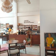 บรรยากาศ ร้านกาแฟ คาเปเดี้ยม คาเปเดี้ยมโซไซตี้