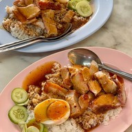 ร้านนายฉั้ว