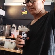 ดีด หน้าเมรุ coffee หน้าเมรุวัดคูยาง