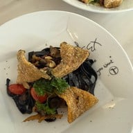 THINK CAFE & EATERY เดอะบล๊อค ราชพฤกษ์