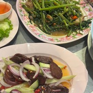 แสงชัยโภชนา ทองหล่อ