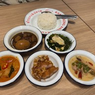 ข้าวแกง & ปลาทู Siam Square Soi 10