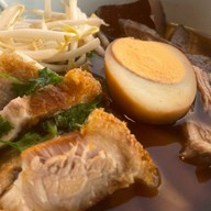 อี๊ดกวยจั๊บเสือขบเจ้าเก่าอร่อยที่สุดในโลก