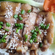 ถูกดี ข้าวมันไก่