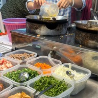 เมนูของร้าน ร้านแม่พร ตลาดคุณยิ้ม