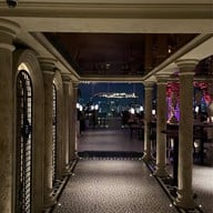 Aesops Greek Restaurant & Rooftop Asok (Sukhumvit 16)