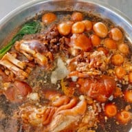 เฮียอู้ดข้าวขาหมูข้าวมันไก่