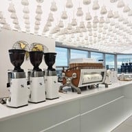 บรรยากาศ % Arabica เอ็มไพร์ทาวเวอร์