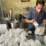 ละมุนลิ้น คุ้มแก้ว-ประชาอุทิศ20 ประชาอุทิศ