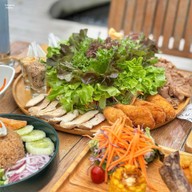 9 SALADs (นายน์สลัด) รามอินทรา กม7