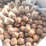 โซ้ย เย็นตาโฟลูกชิ้นแคะ ต้มยำมะนาวสดรสเด็ด ดอนหวาย