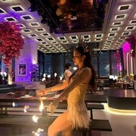 Aesops Greek Restaurant & Rooftop Asok (Sukhumvit 16)