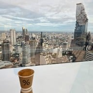 บรรยากาศ % Arabica เอ็มไพร์ทาวเวอร์