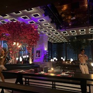 Aesops Greek Restaurant & Rooftop Asok (Sukhumvit 16)