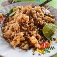 เมนูของร้าน ชิน ริมคลอง อาหารตามสั่ง