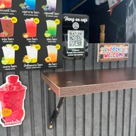 Hang on cafe