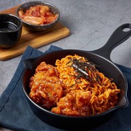 IntChon อินชอนไก่ทอดนานาชาติ สาทร 11