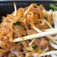 ป้าแห้ง ผัดหมี่โคราช