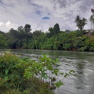 สวนริมแคว รีสอร์ท