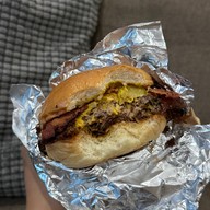 Barney’s Burger Joint Sukhumvit 23