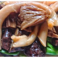 จุฬาหูฉลาม สาขาBTS. โพนิมิตร