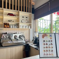 Moment Coffee ชลบุรี