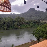 บรรยากาศ มะไฟคู่