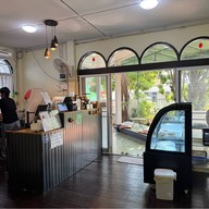 44November coffee (ซอยตรอกมะยม เทศบาล13) 44November