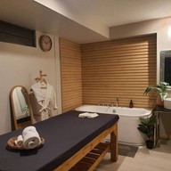 Ploen Boutique Spa พระราม8