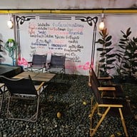 บรรยากาศ อีกา สาทร 12