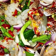 แนนซี่ยำกะเทยแซ่บ