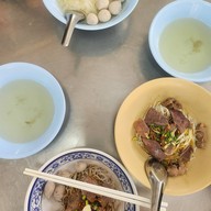 ลูกชิ้นอนามัย ซอยศูนย์วิจัย (ข้าง รพ.กรุงเทพ)