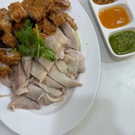 ข้าวมันไก่จักรพรรดิ หอนาฬิกา@เชียงราย