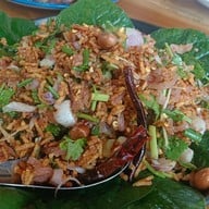 ล้านเลื่องลาว ทางด่วนจตุโชติ