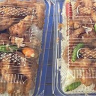 ข้าวเหนียวห่อ หมู ไก่ เก้ากิโลขายในบ้าน
