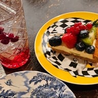 เมนูของร้าน A Pink Rabbit + Bob Central Chidlom