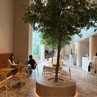 MmD. Cafe - ถนนปั้น