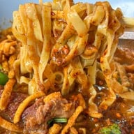 ข้าวซอย ลุงประกิจกาดก้อม