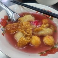 เจ๊เจี่ย เย็นตาโฟ ติดธนาคารไทยพาณิชย์ ริมถนนพระราม4