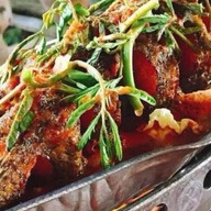 สวนอาหารครัวบ้านเขียว(Green House Cafe) - แดงใหญ่