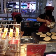 บรรยากาศ ขนมเบื้องหวานผึ้งน้อย เซ็นทรัลเวิลด์ (Central World)