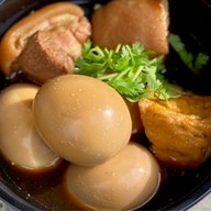 แม่พลอย ตามสั่ง