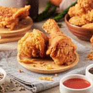 ไก่ทอดยูชิก เดอะพร้อม ดินแดง 001