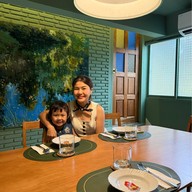 Chawee (ฉวี) เชียงใหม่